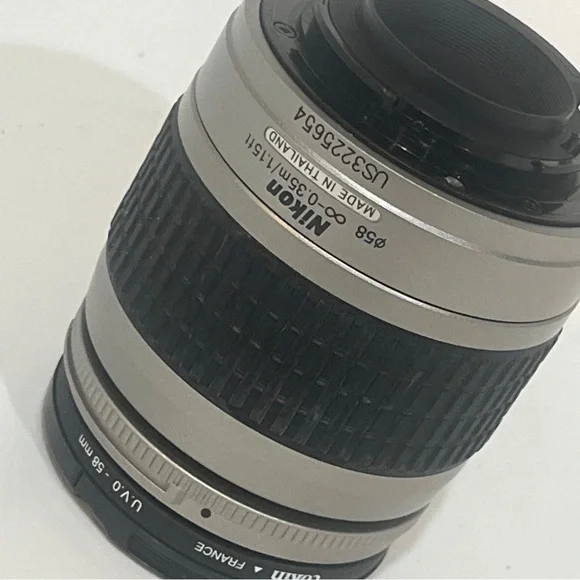 Nikon AF Nikkor 28-80mm F/3.3-5.6 G Zoom Silver Lens  Photo & Video